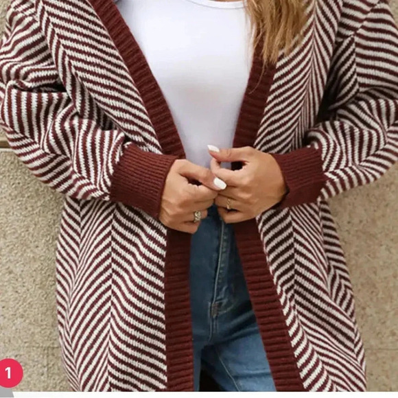 NWOT Fortune + Ivy Chevron Knit Cardigan Sweater Oversized Size Small - Picture 3 of 12